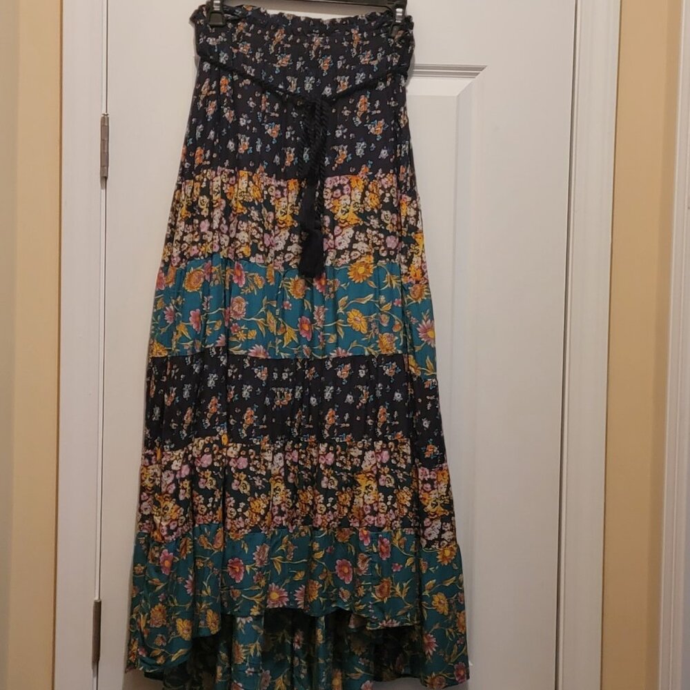 Sundance Floral Skirt Size Medium